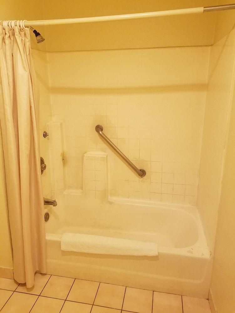 Motel Travel Time